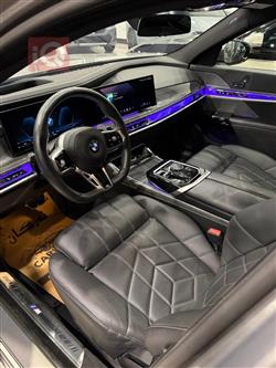 بي ام دبليو الفئة 7